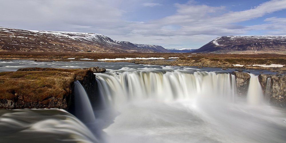 Natural Iceland scenery highlighting the beauty of the country’s locations